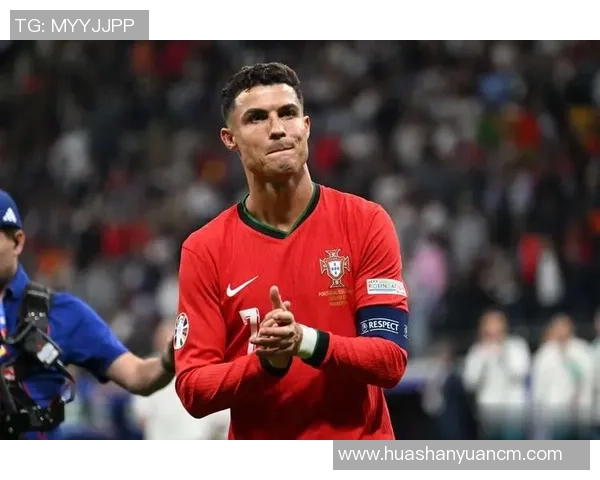 身高一米九以上的足球巨星们如何突破天赋限制成就辉煌职业生涯